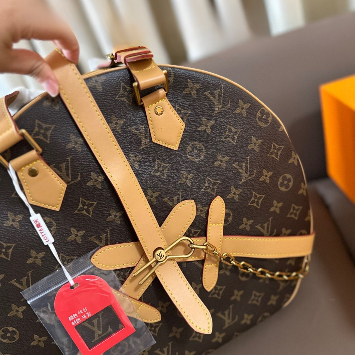 LV Soft Hat Strunk Bag