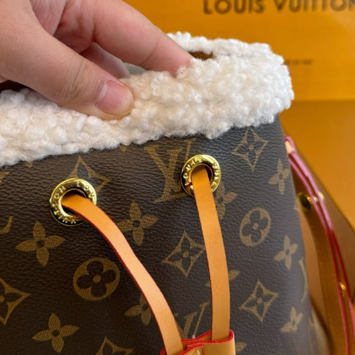 LV Winter Bucket Bag