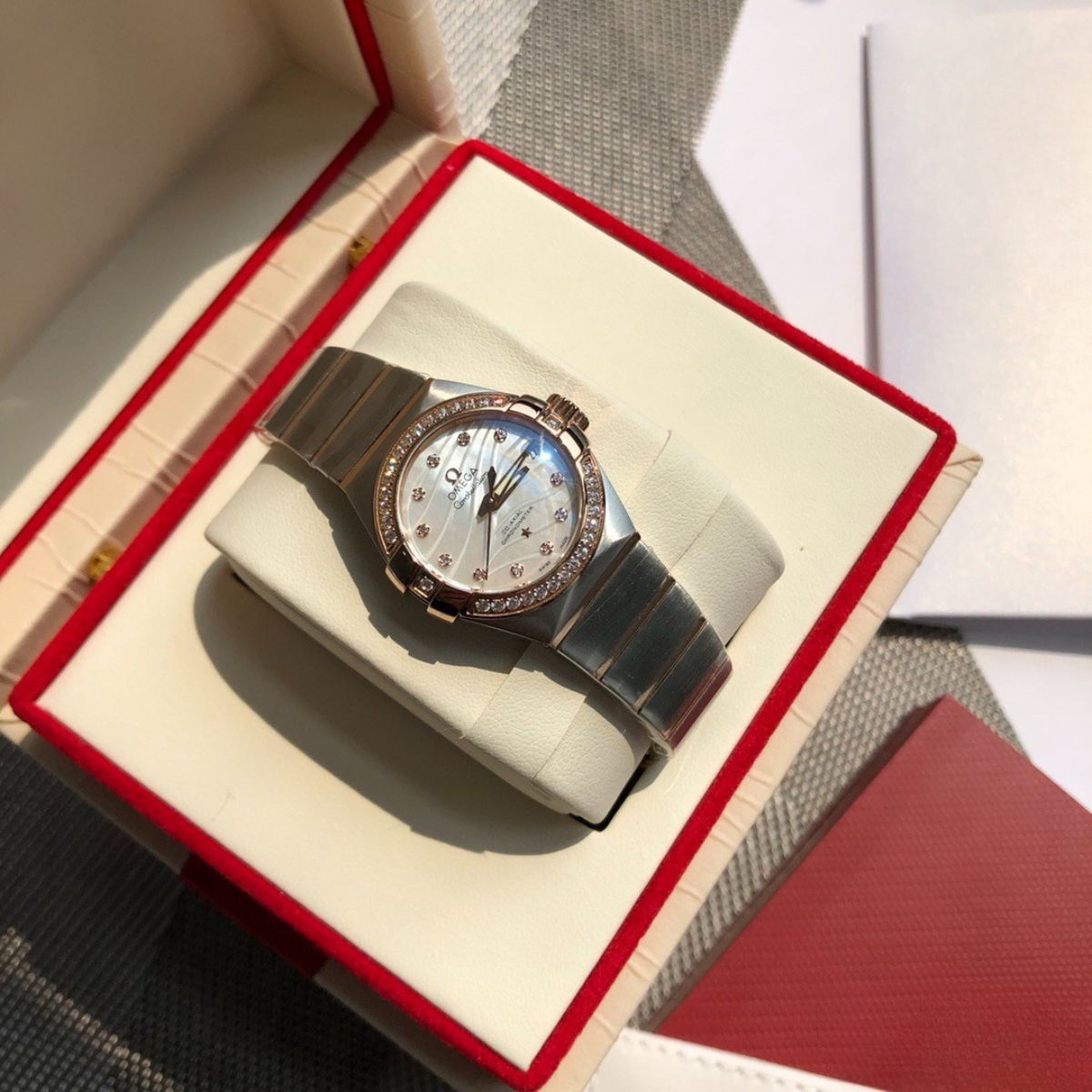 Omega Ladies Automatic Diamond 27mm Watch