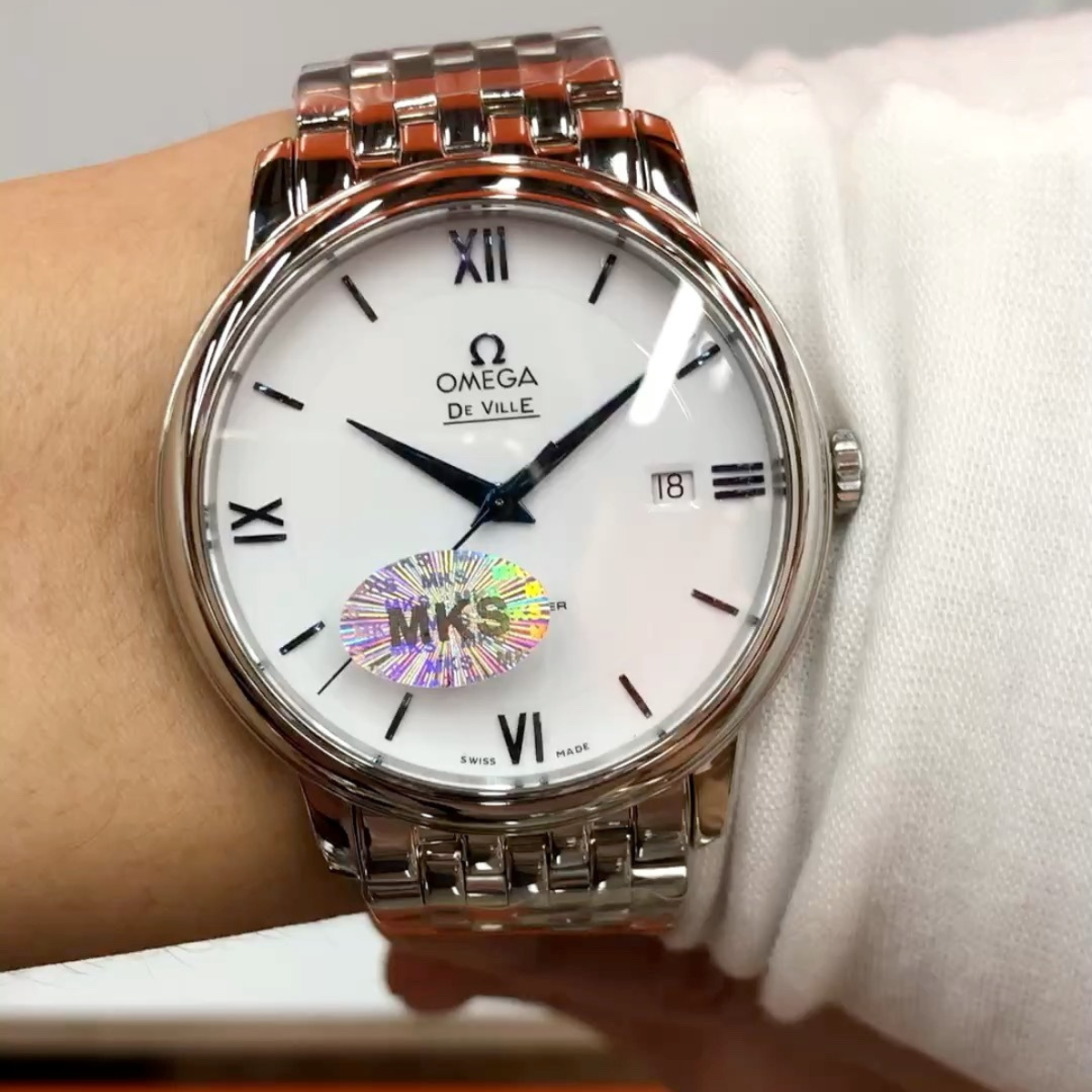 Omega Butterfly Sleek Watch