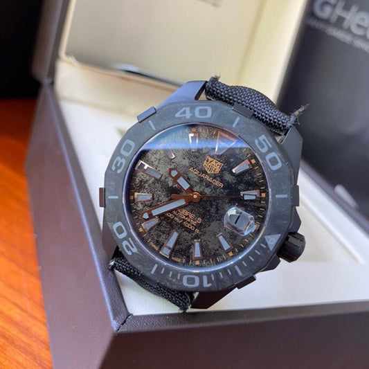TAG Heuer Aquaracer Carbon Dial 300M Watch (Black & Yellow)