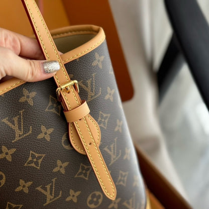 LV Vintage Bucket Bag