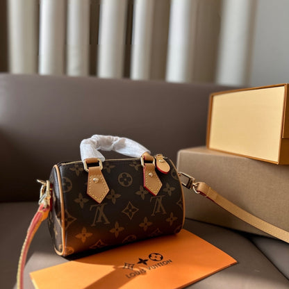 LV 16cm Pillow Bag