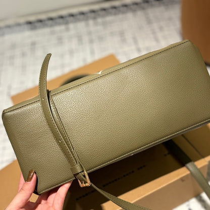 LV Montaigne Business Bag