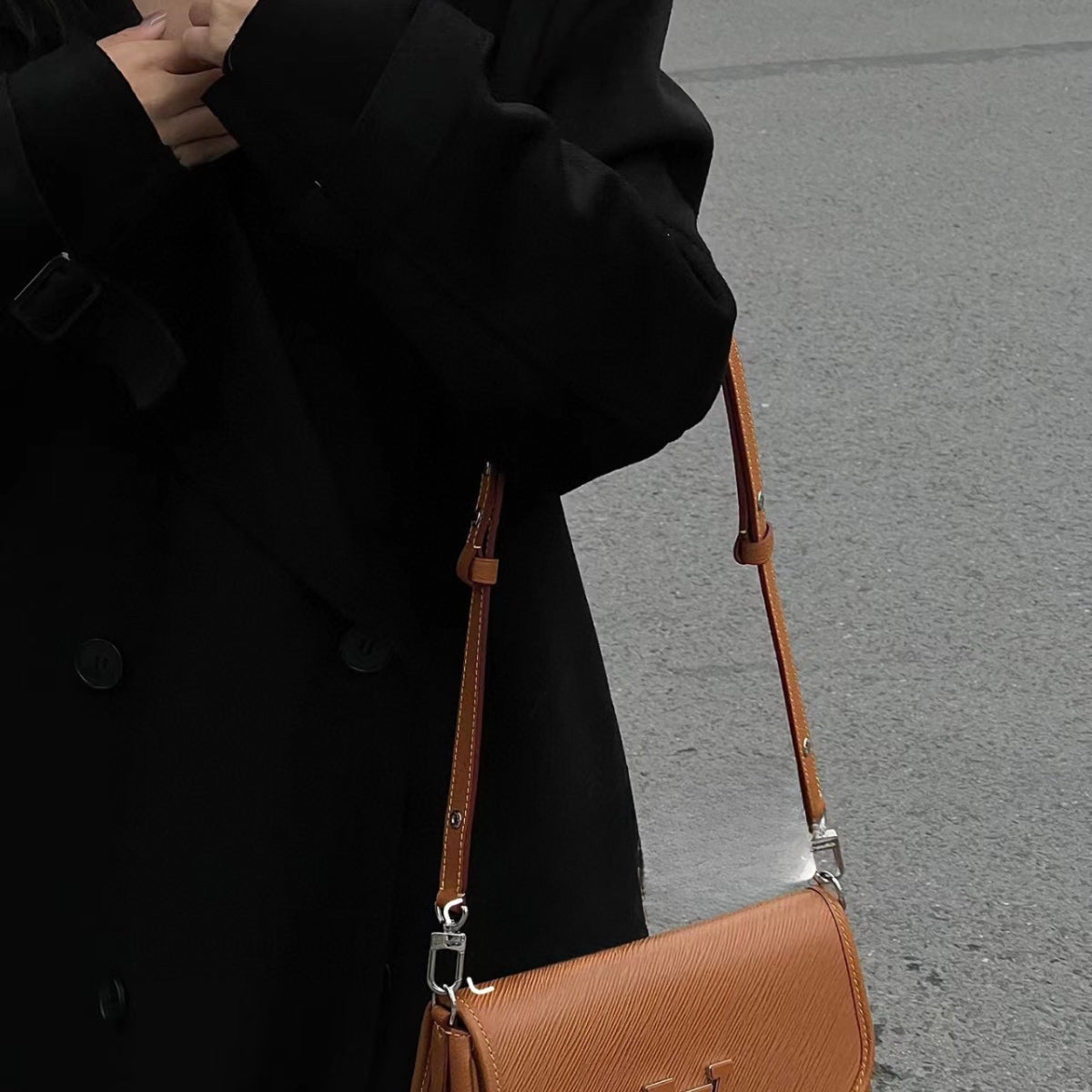 French Caramel Buci Bag