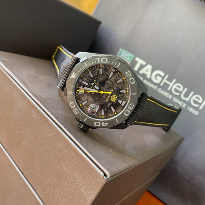 TAG Heuer Aquaracer Carbon Dial 300M Watch (Black & Yellow)