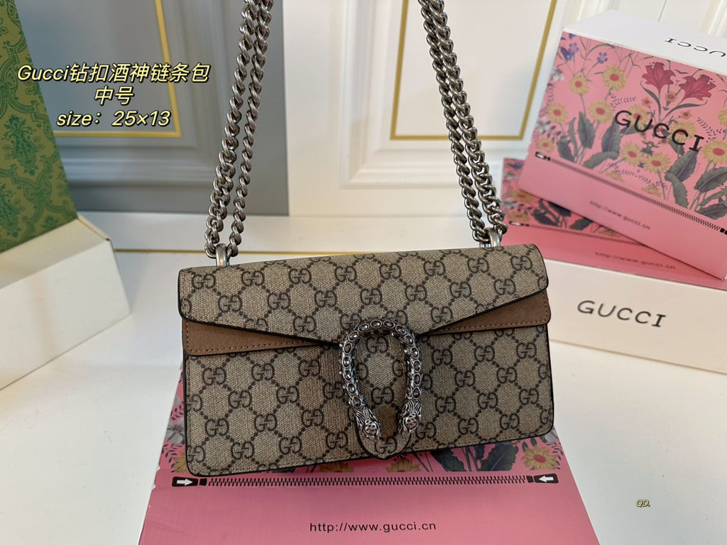 Gucci Dionysus Bag