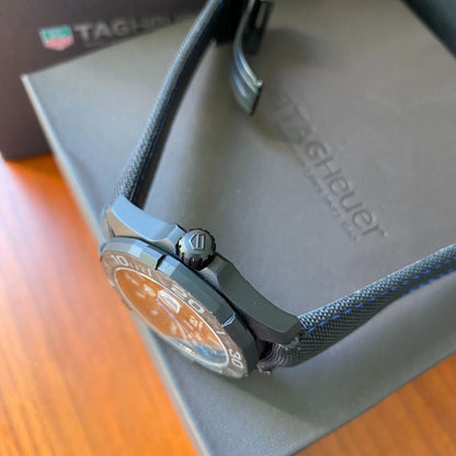 TAG Heuer Aquaracer Carbon Dial 300M Watch (Black & Yellow)