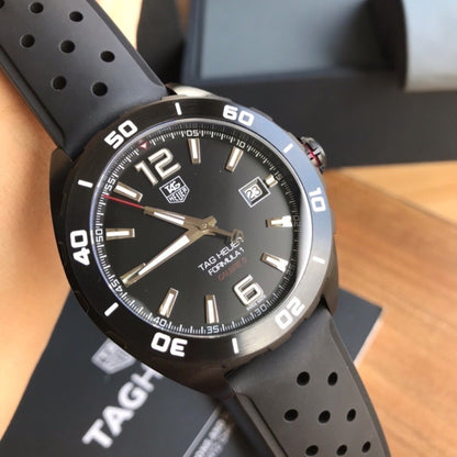 Tag Heuer Aquaracer Men's Rubber Strap Watch