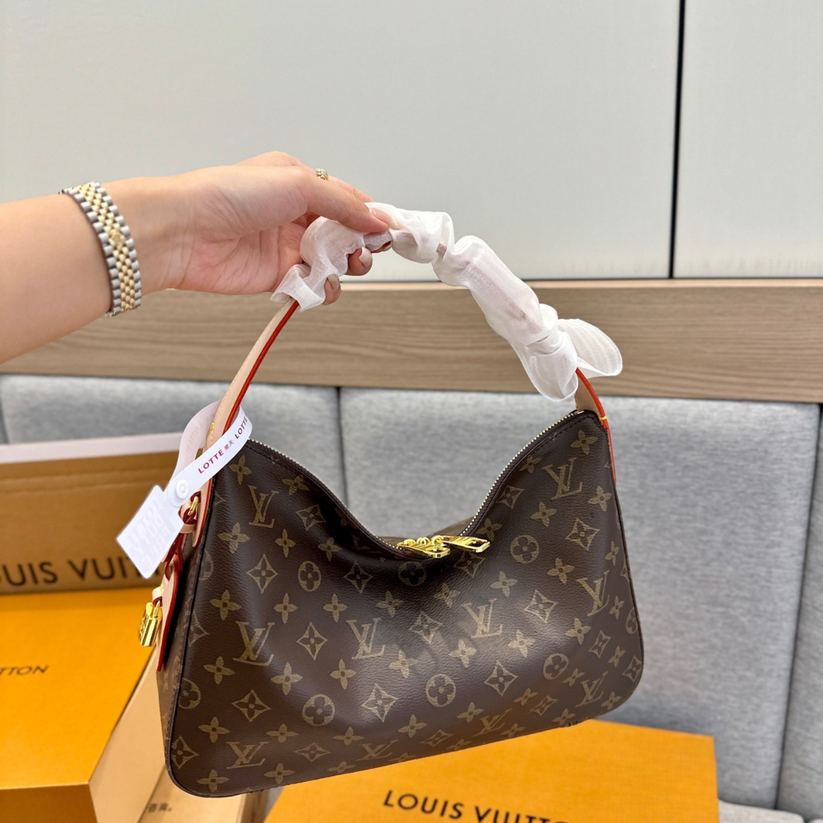 LV Slouchy MM Tote Bag