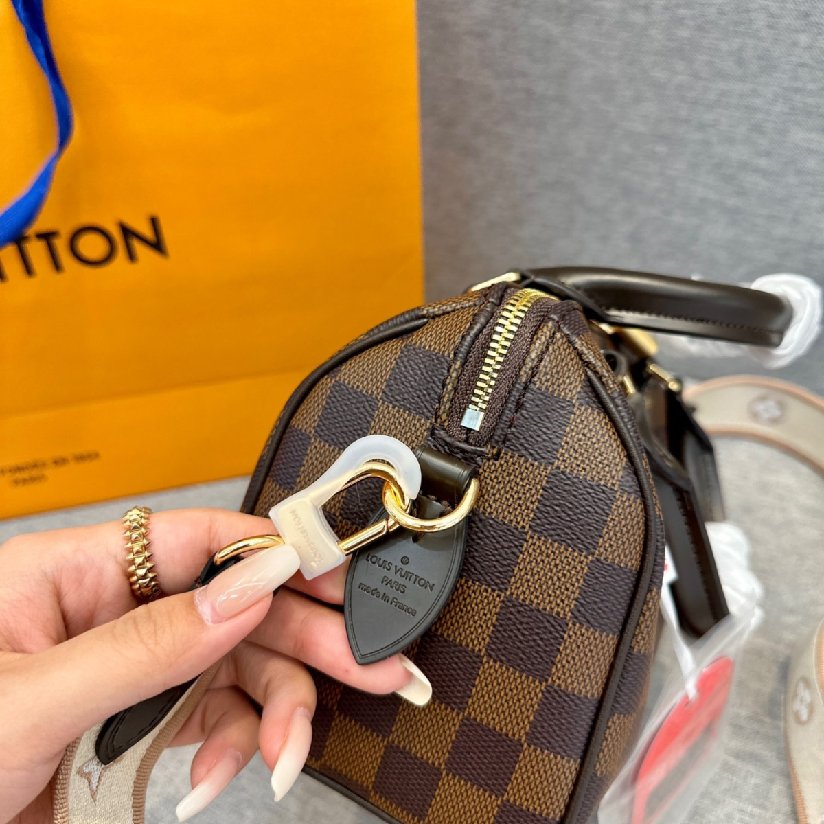 LV Damier Speedy Bag