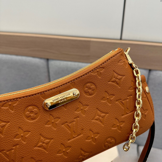 LV Liv Pochette Chain Bag