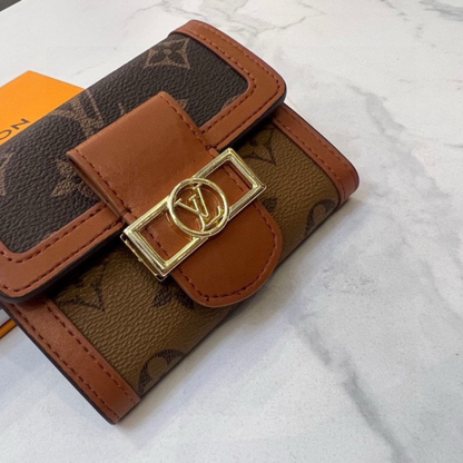 LV Daphne Short Wallet