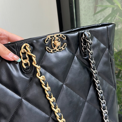 Chanel Tote Bag