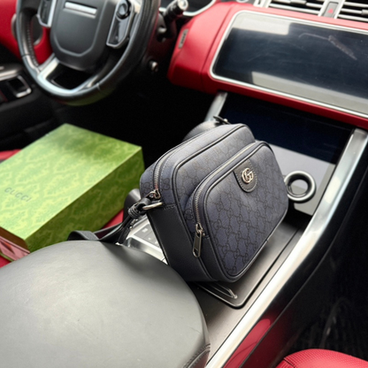GUCCI Supreme Messenger Bag