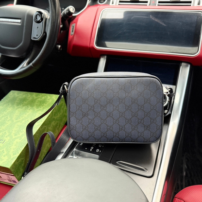 GUCCI Supreme Messenger Bag