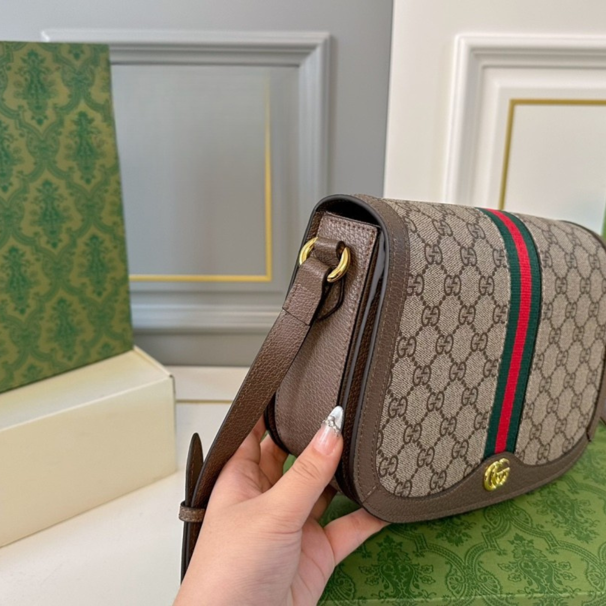 Gucci Classic Saddle Bag