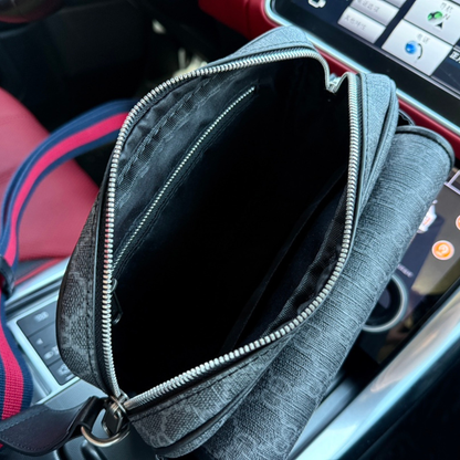 Gucci GG Supreme Shoulder Bag