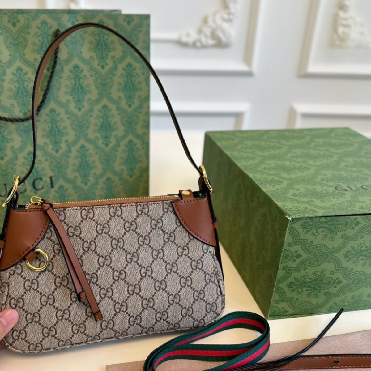 Gucci Luxury Style Carry Handbag