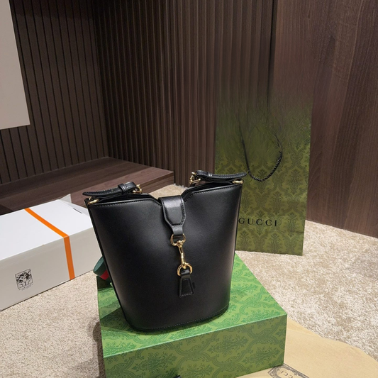 Gucci Mini Bucket Shoulder Bag