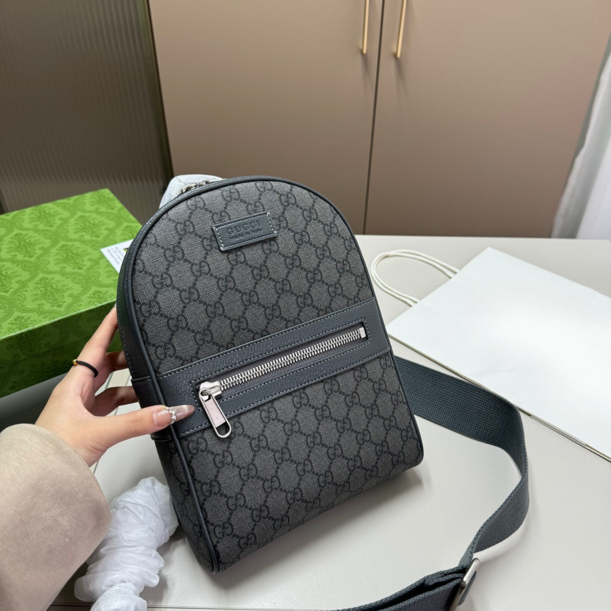 Gucci Ophidia Chest Bag