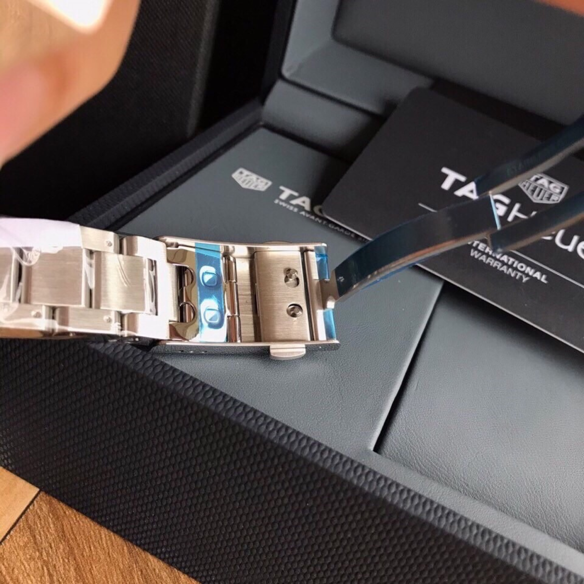 Tag Heuer Aquaracer Chronograph Watch – Black Dial