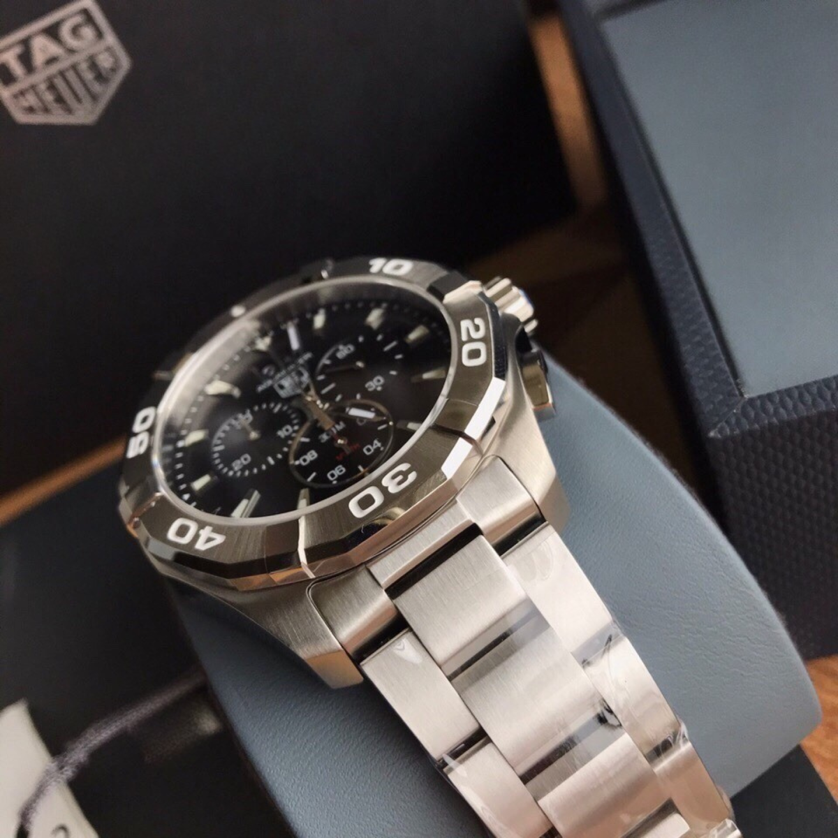 Tag Heuer Aquaracer Chronograph Watch – Black Dial