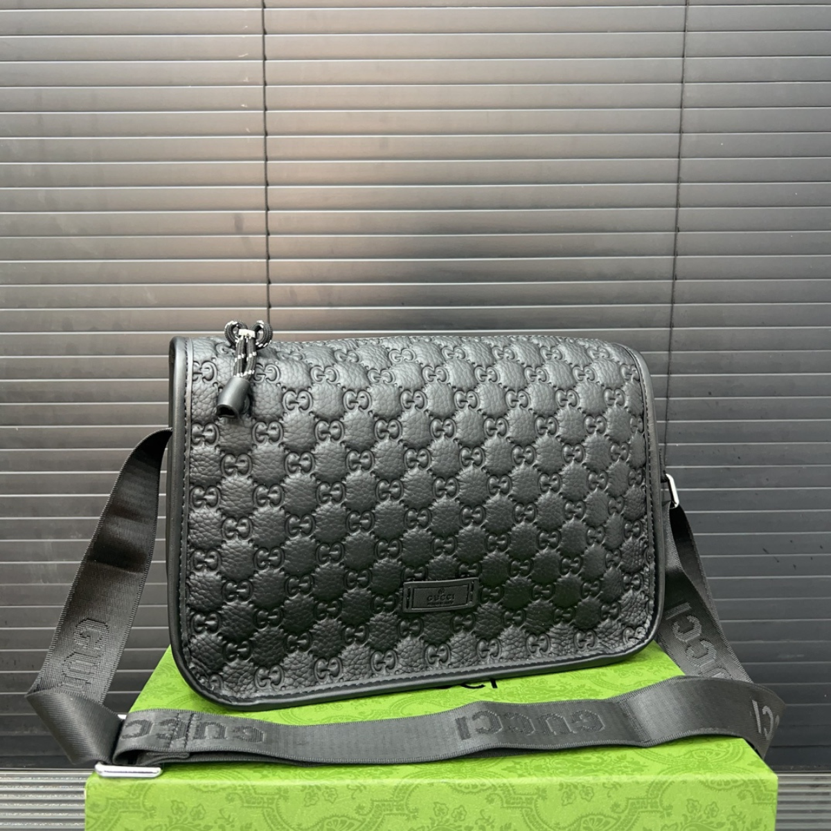 Luxury Gucci Leather Bag