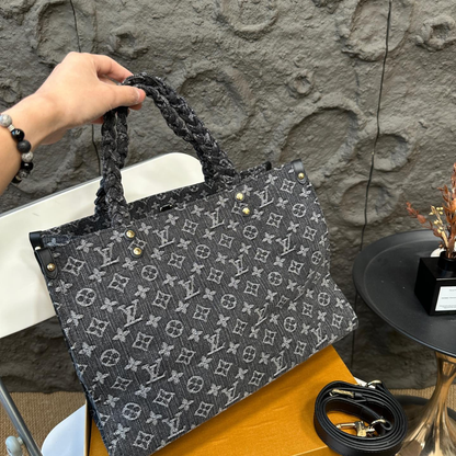 LV Onthego Jungle Bag