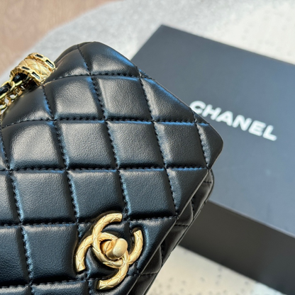 Chanel Chain Quilted Bag