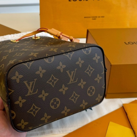 LV Winter Bucket Bag