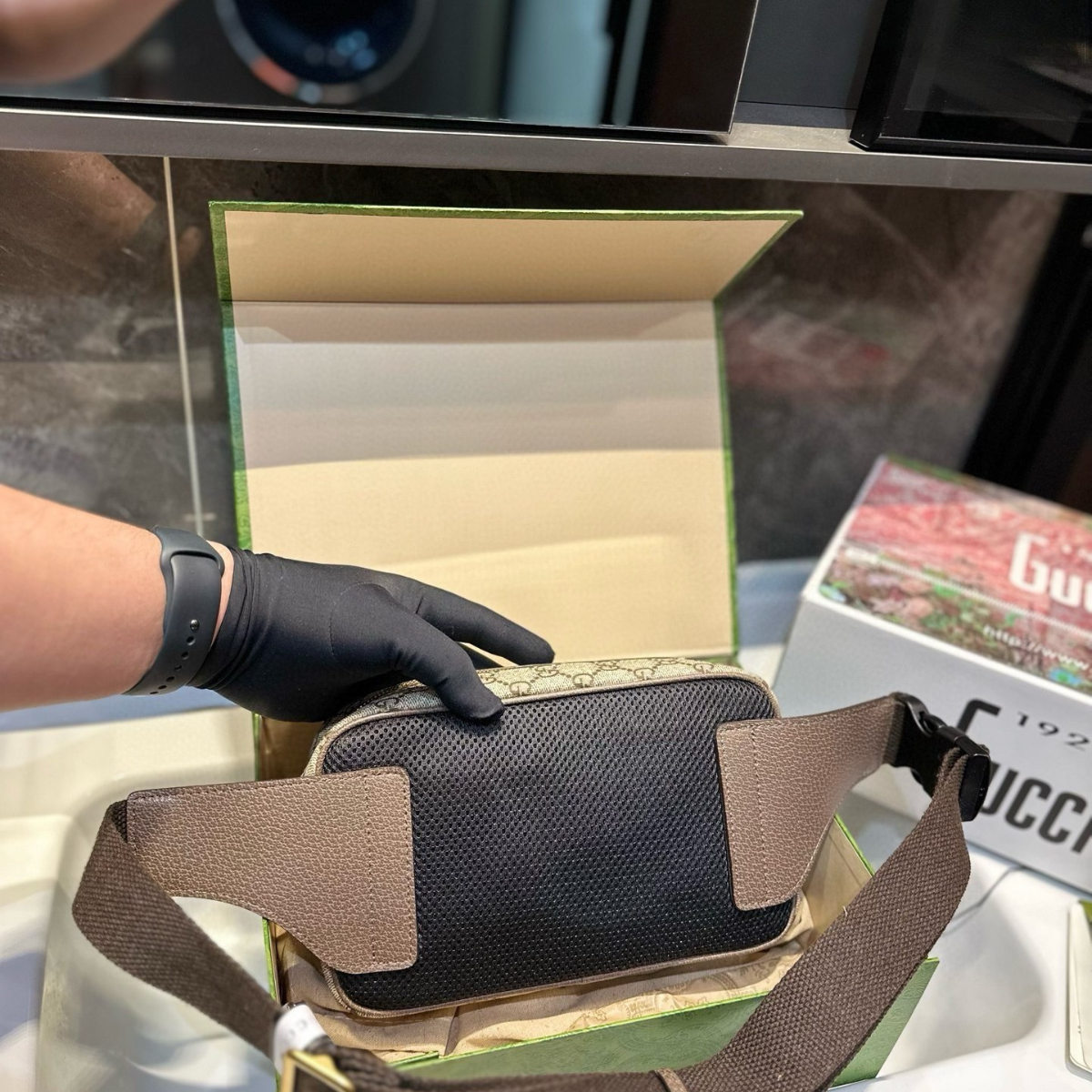 Gucci Ophidia Chest Bag