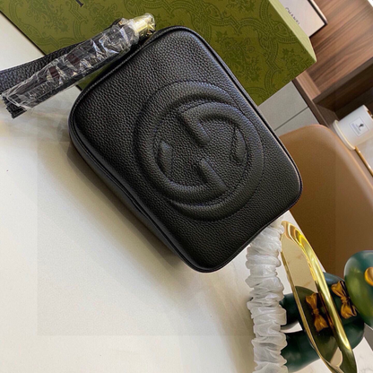 GUCCI Luxury Leather Purse