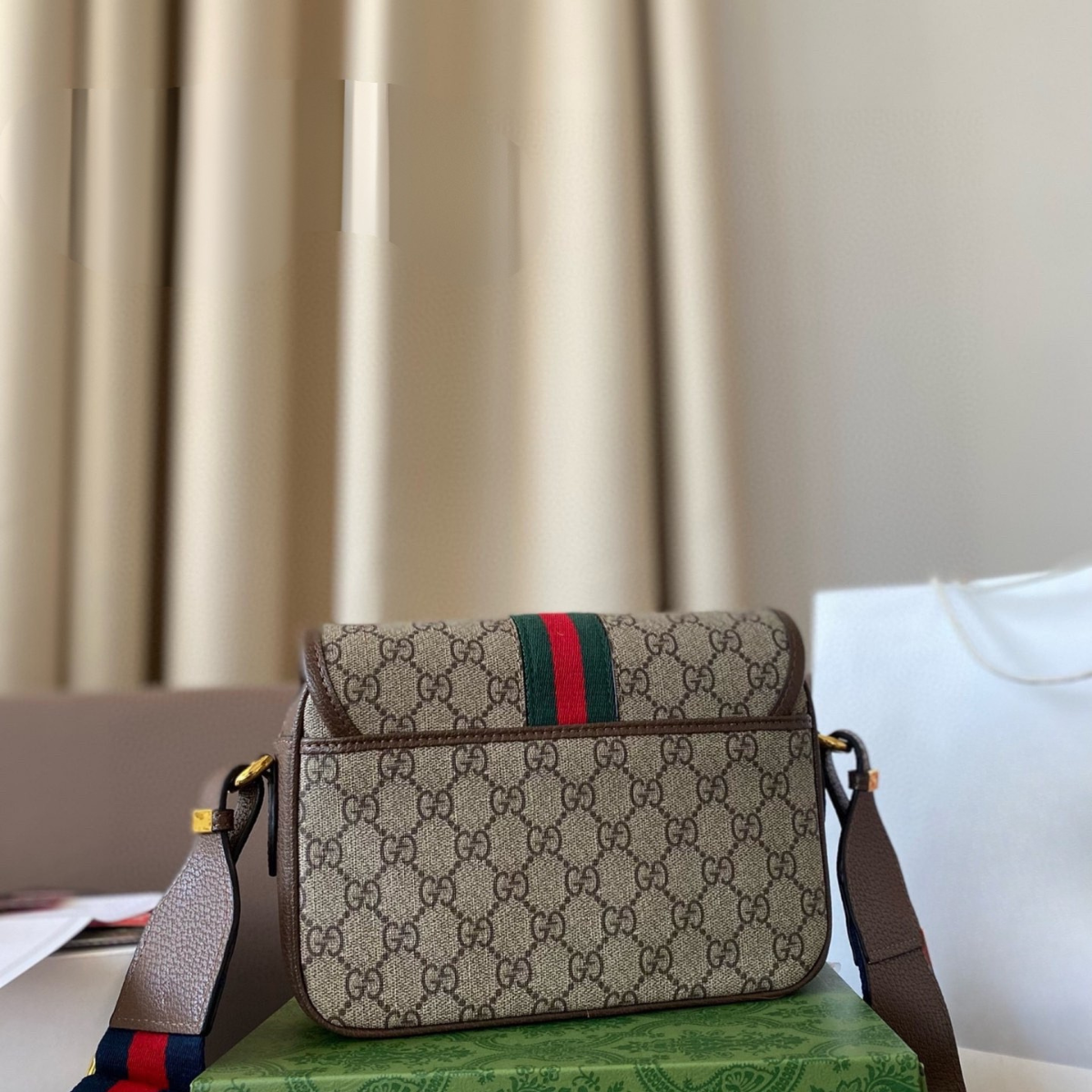 Gucci Ophidia Messenger Bag