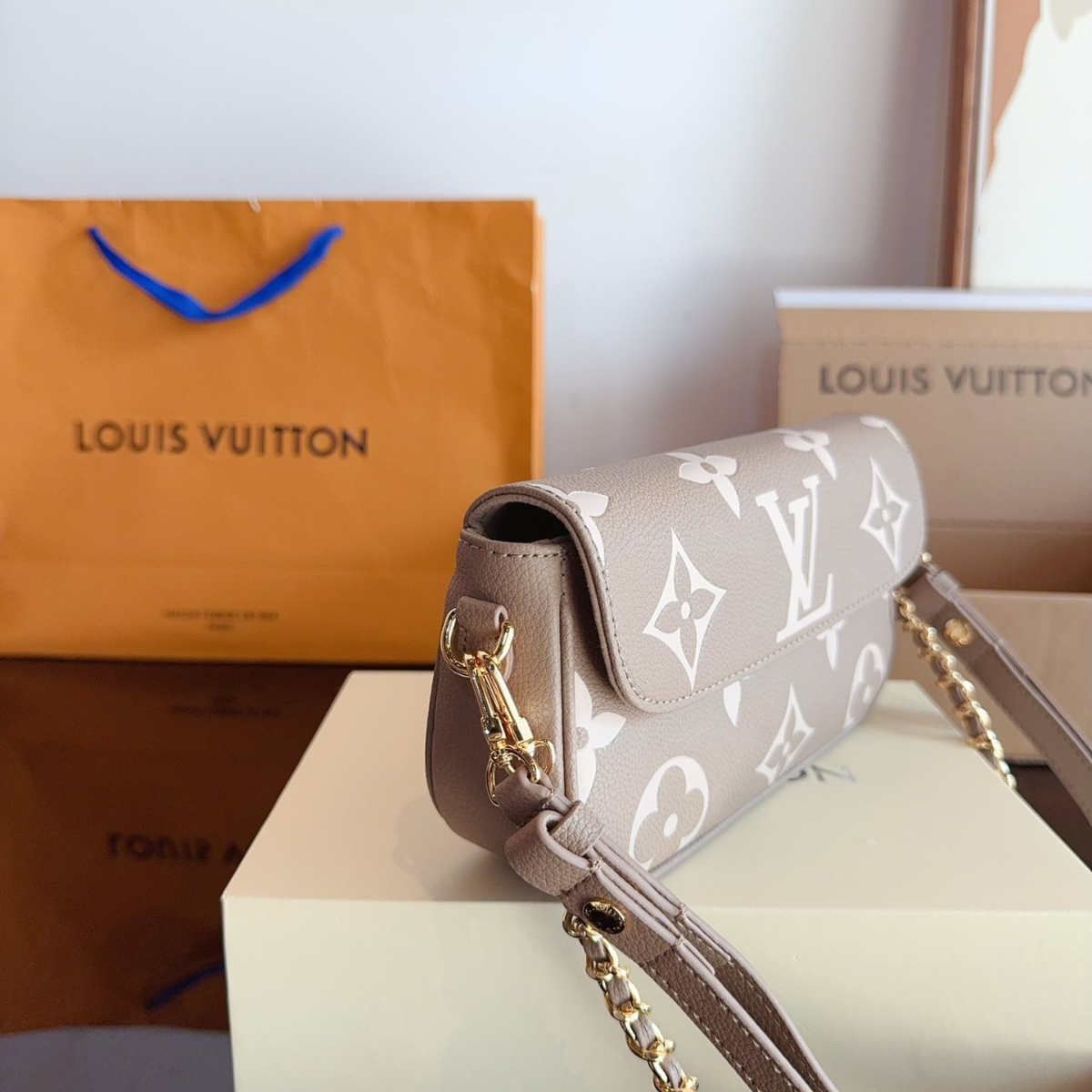 LV Ivy Shoulder Bag