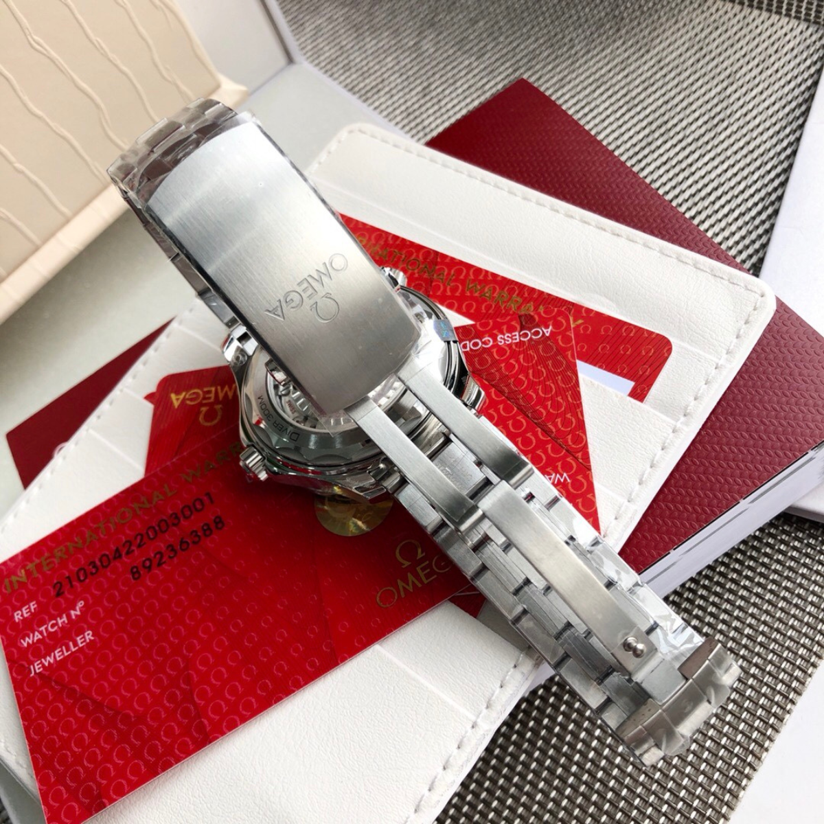 Omega Seamaster 8500 Watch