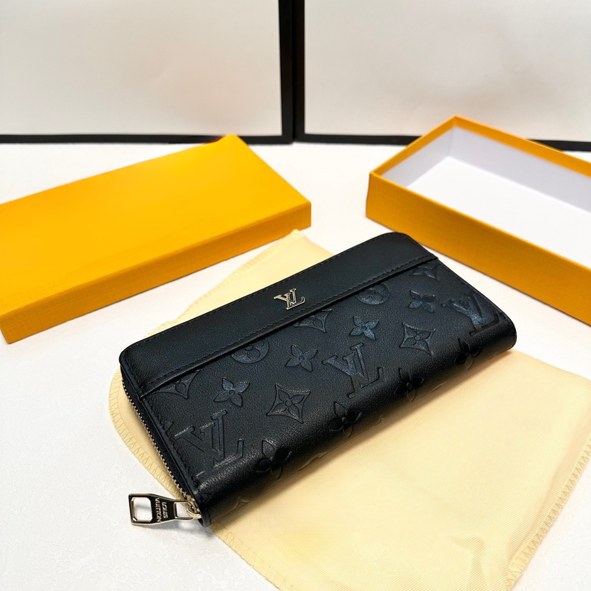 LV Men’s Hand Bag