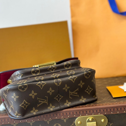 LV PASSY Chain Bag