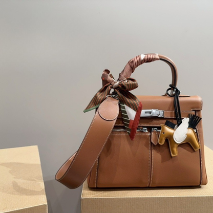 Hermès Classic Kelly Lakis Bag
