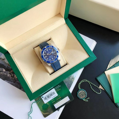 Rolex New Submariner Elite watch