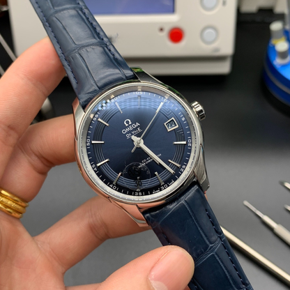 Tag Heuer F1 GULF Aston Martin Watch