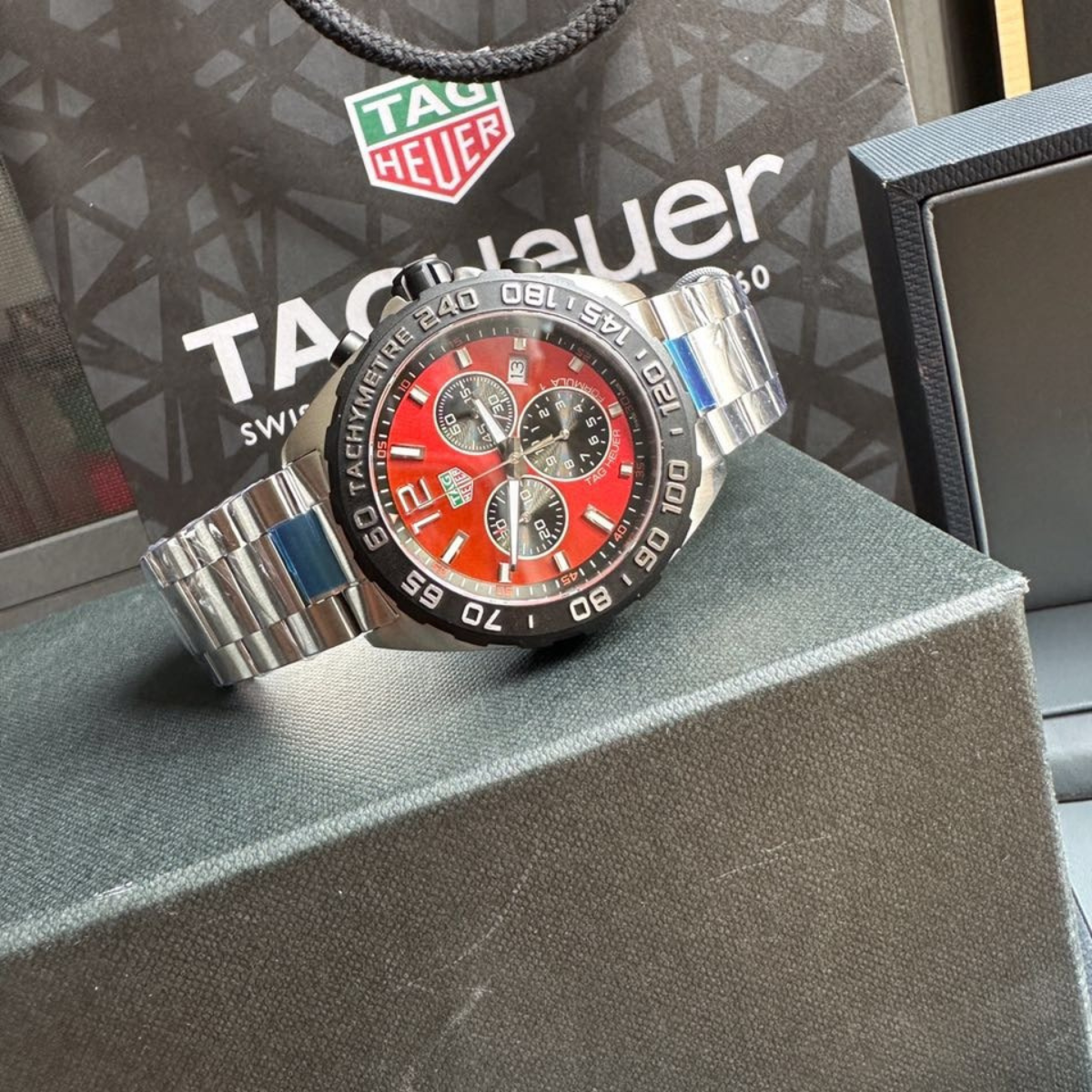 Tagheuer F1 GULF Special Watch