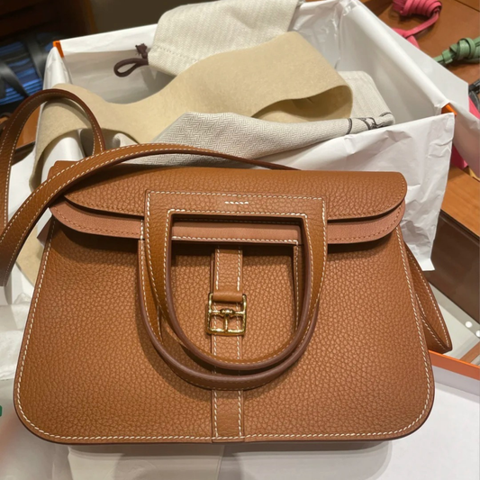 Hermès Halzan 31 Bag