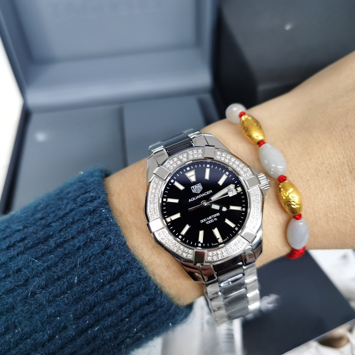 TAG Heuer Aquaracer 300M Diamond Bezel Watch (Black/White)