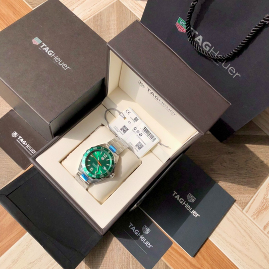 TAG Heuer Aquaracer Green Dial 300M Watch