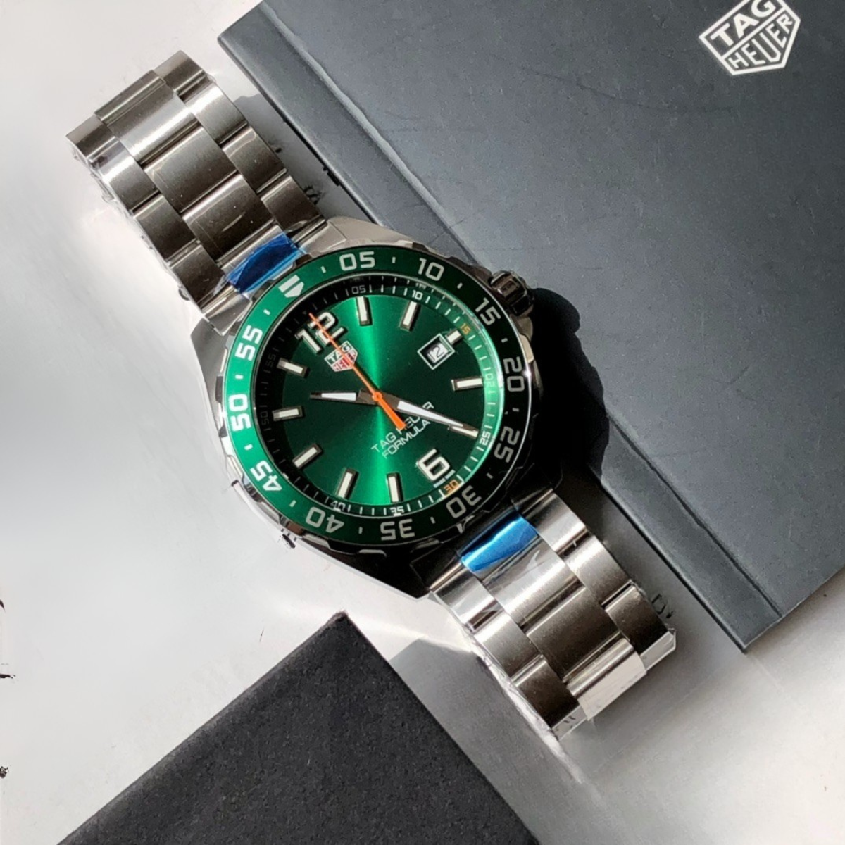 TAG Heuer Aquaracer Green Dial 300M Watch