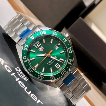 TAG Heuer Aquaracer Green Dial 300M Watch