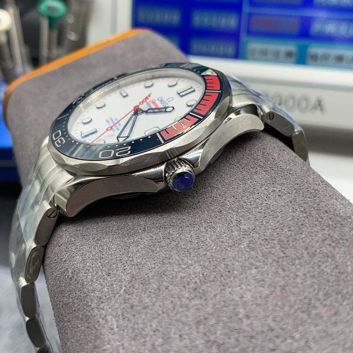 Omega Seamaster Pro Diver Watch