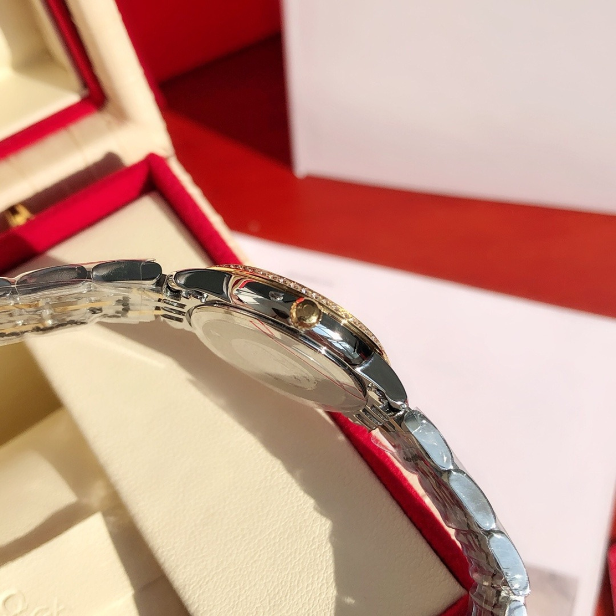 Omega Prestige Diamond Ladies Watch