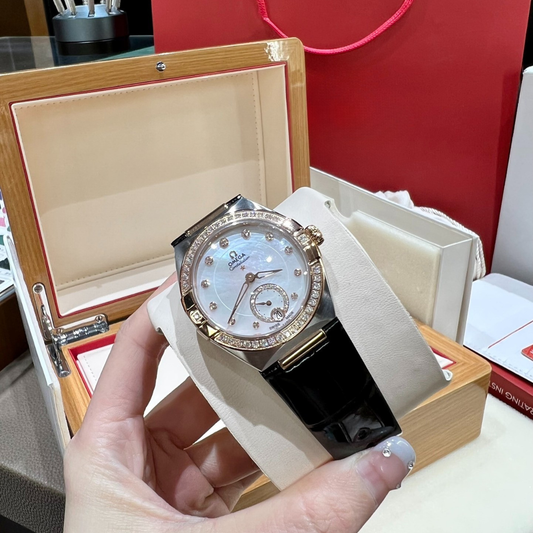 Omega Signature Diamond Dial Watch
